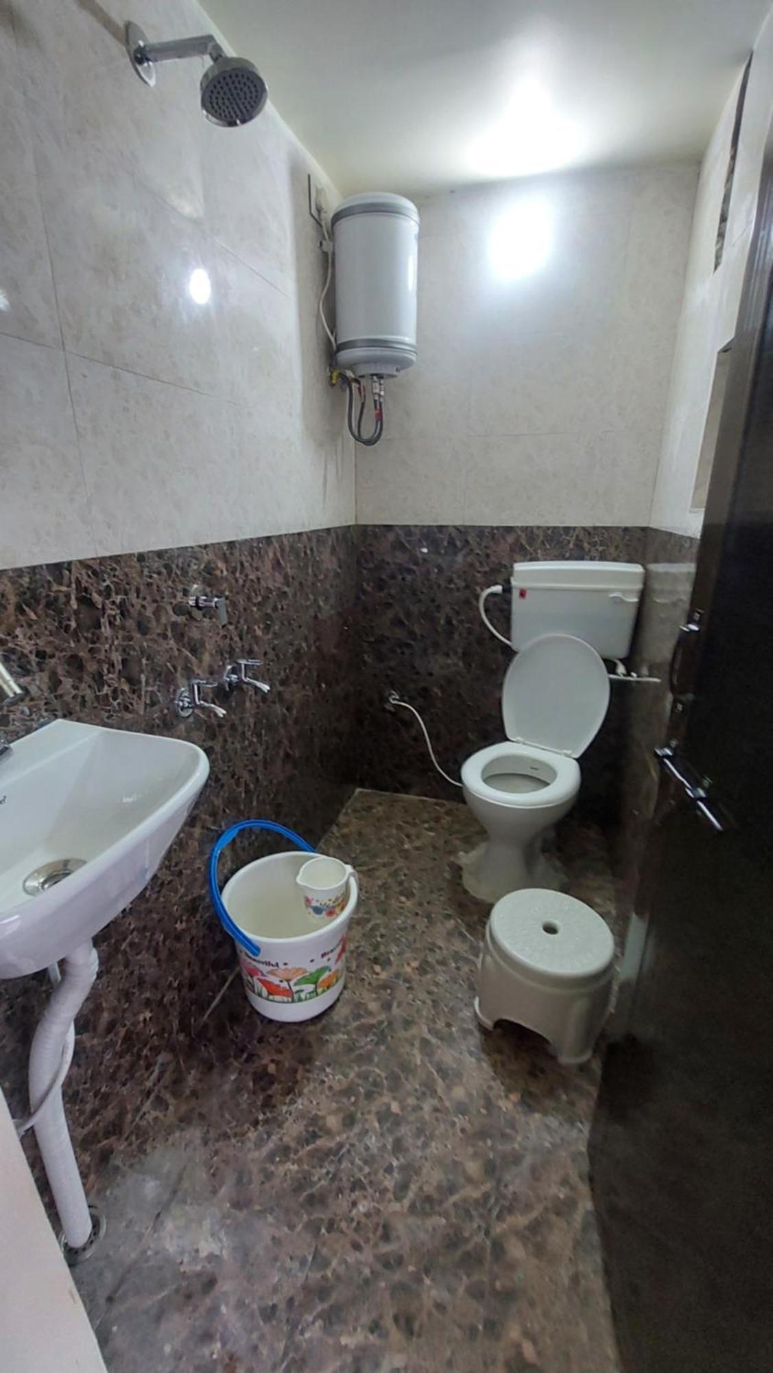 Hotel Prakash Palace Ujjain Exteriör bild